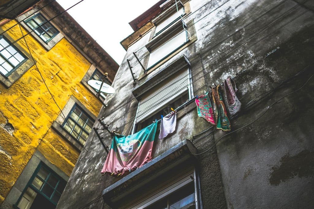 how to start an online business in Portugal